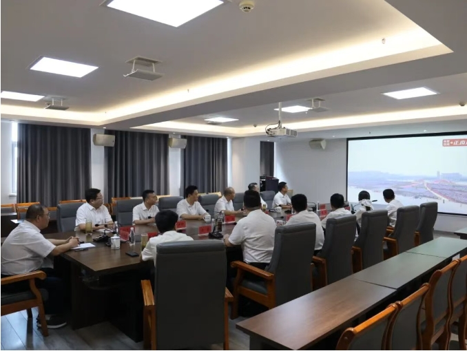 市城投集團(tuán)集中收聽收看紀(jì)念中國(guó)人民抗日戰(zhàn)爭(zhēng)暨世界反法西斯戰(zhàn)爭(zhēng)勝利80周年大會(huì)